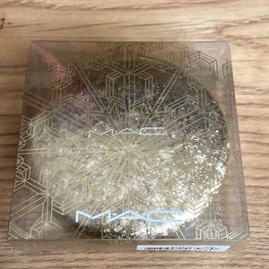 Mac Cosmetics - Happy Go Dazzling Highlighter